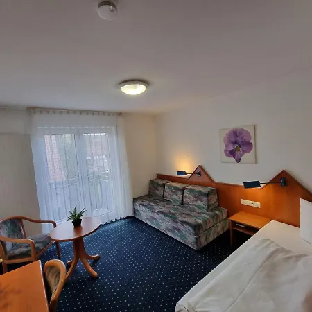 Guest house Inteck 3*